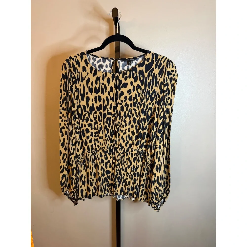 Banana Republic Leopard Print Peplum Blouse Tan Black Long Sleeve Large